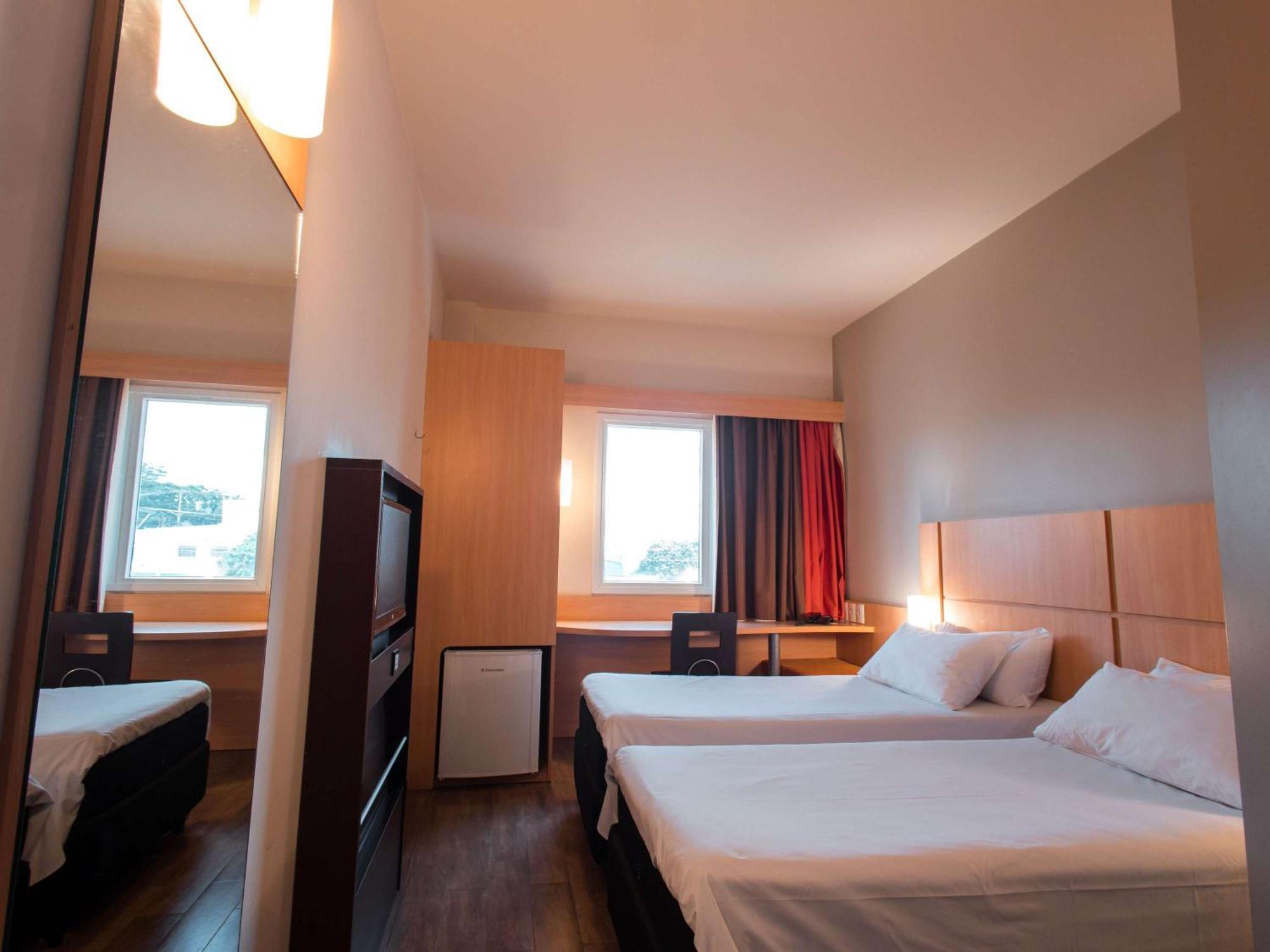 ホテル Ibis Presidente Prudente Manoel Goulart エクステリア 写真